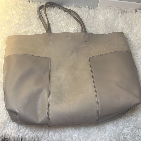 Tory Burch Leather Tote Nuetral shoulder bag - Picture 9 of 14